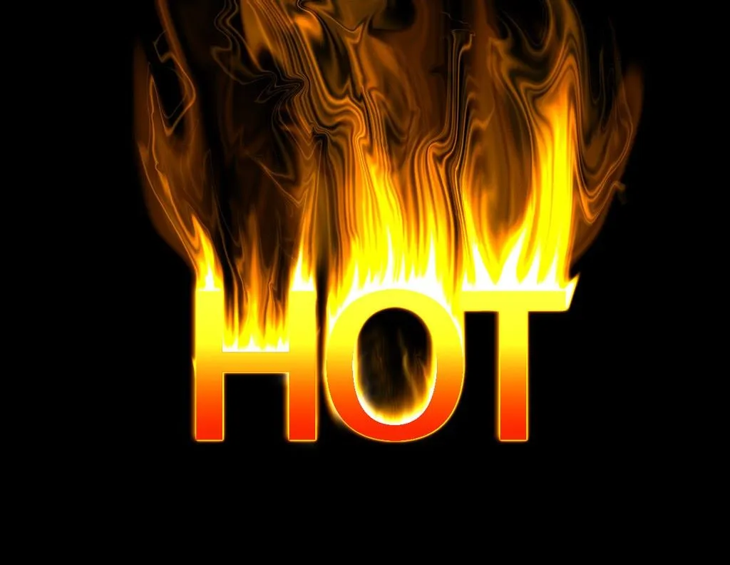 黒い背景に「HOT」の文字が描かれ、上部に黄色い炎が立ち上るデザイン画像