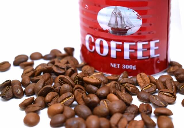 缶コーヒーで脂肪肝になった男性。足つぼで足首が細くなり、石みたいなふくらはぎも柔らかくなってきた。