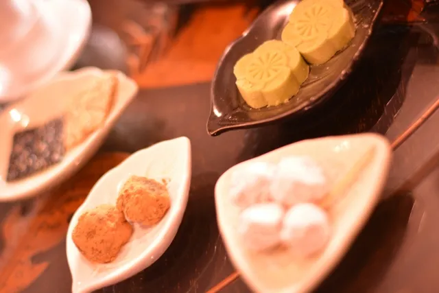 台湾旅行で食べた甘い点心やデザート。人工的な甘い物を食べると湿疹が出やすい体質の例。
