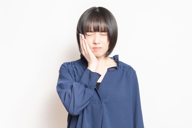 水癌（壊疽性口内炎）で、顔面が崩れ落ちたのを鍼治療２日で治った例