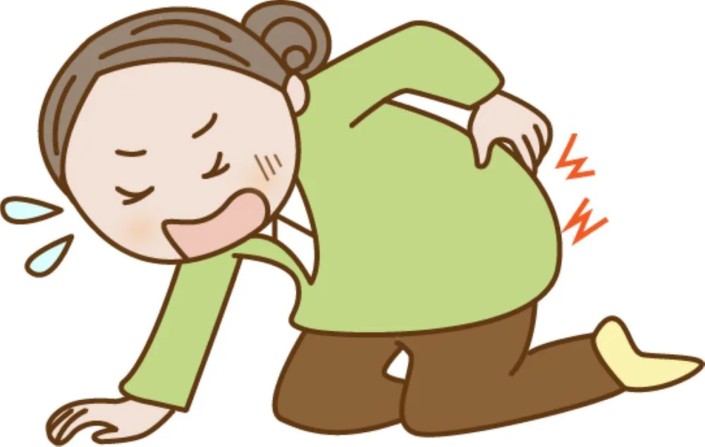 両膝をついて目を閉じ、左手で腰を押さえて痛がる女性のイラスト。腰にオレンジ色の電撃線、頭に青い汗が描かれている。