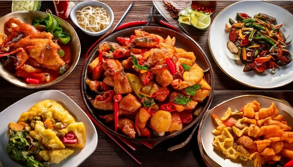 脂っこい中華料理を俯瞰で撮影した画像