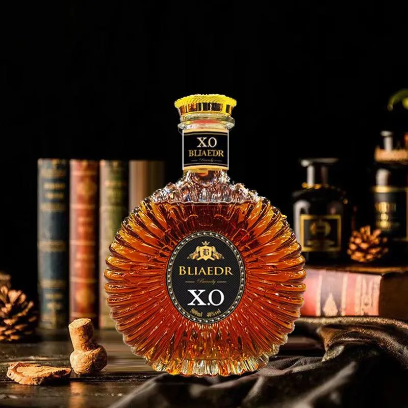 BLIAEDR XO ブランデー キラキラしたガラスボトル 正面ラベル