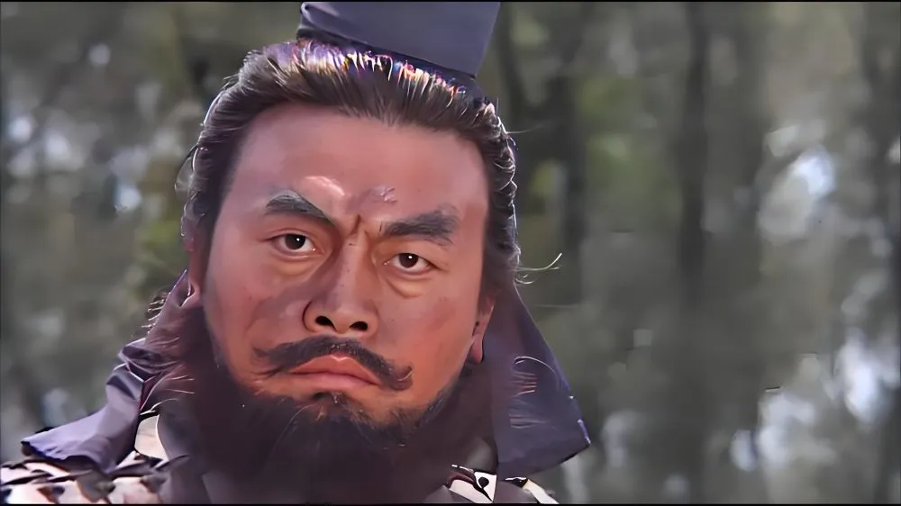 三国志の張飛、中国ドラマでの怖い顔のイメージ、濃い眉毛とヒゲが特徴