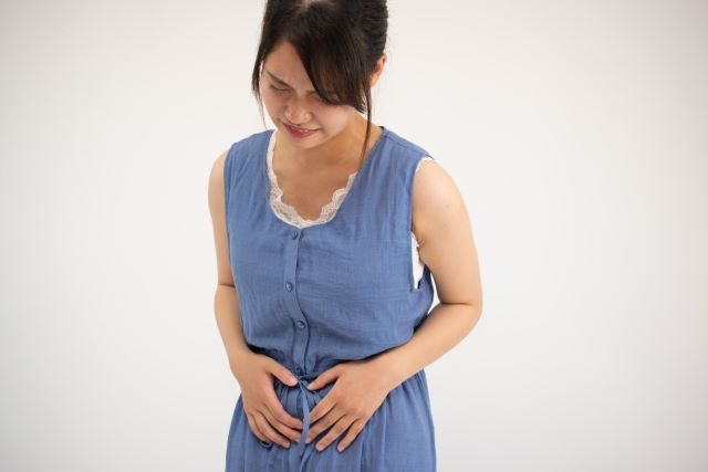 足つぼで生理痛が治り、鎮痛剤なしで過ごせてビックリした女性：「骨は折れないですよね？」