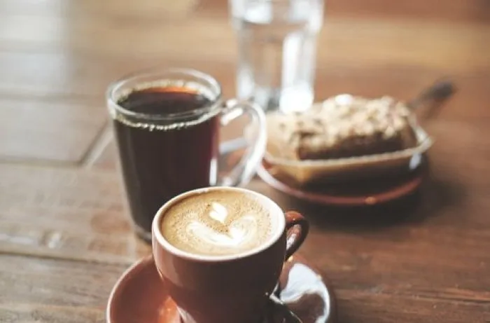 コーヒーとアスピリンの組み合わせは強い酸性となり、膵臓に大きな負担をかけると中医学では考えられている。